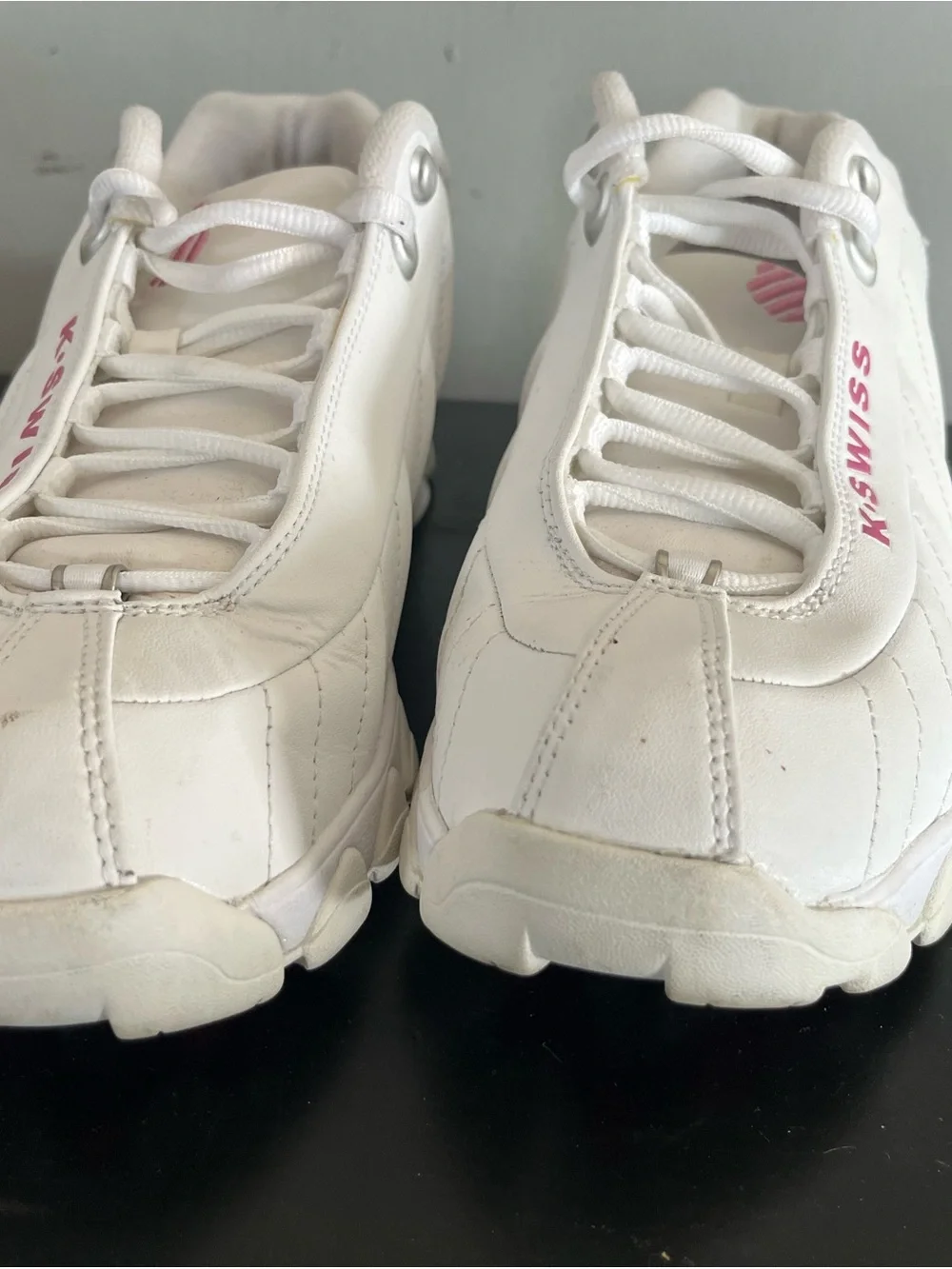 K-Swiss Women’s White Sneakers with Pink Logo Accent